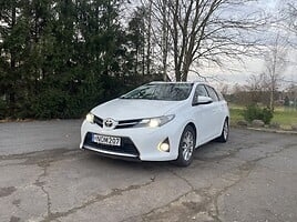 Toyota Auris II, 2014