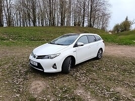 Toyota Auris, 2013