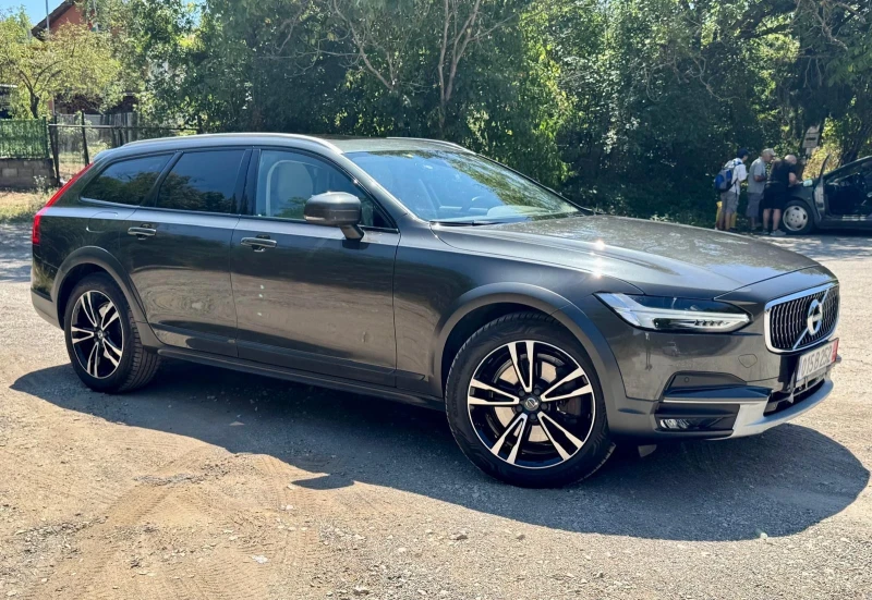 Volvo V90 Cross Country, 2017