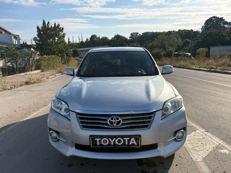 Toyota RAV4, 2011