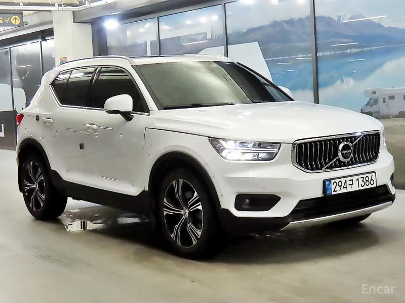 Volvo XC40, 2022